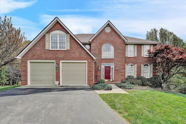 1935 Springmill Rd, Salem, VA 24153