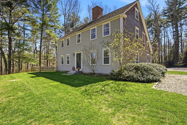 88 Chittenden Ln, Norwell, MA 02061