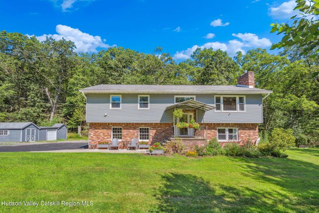 60 Gallis Hill Road, Kingston, NY 12401