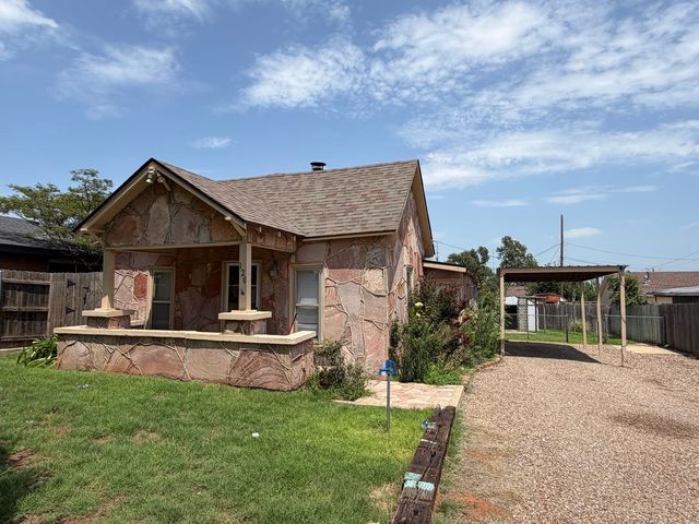 120 N  Caddo St, Weatherford, OK 73096
