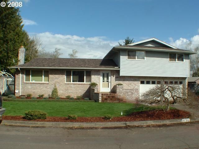 630 N  Ash St, Canby, OR 97013