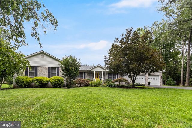 12280 Rupert Dr, La Plata, MD 20646