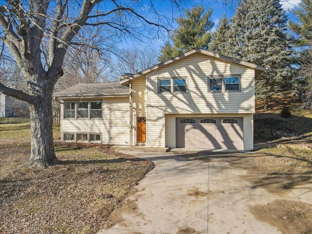 1315 Maryland Ave N, Golden Valley, MN 55427