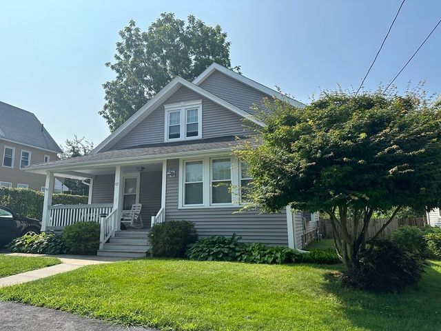 42 Greendale Ave, Worcester, MA 01606
