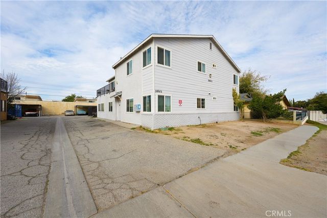 38503 Larkin Ave, Palmdale, CA 93550