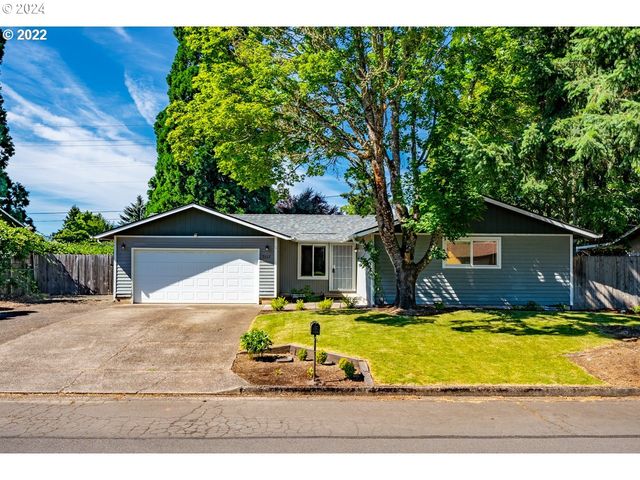3662 Cherokee Dr, Springfield, OR 97478