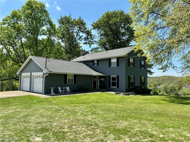 199 Meadow View Dr, Mineral Wells, WV 26150