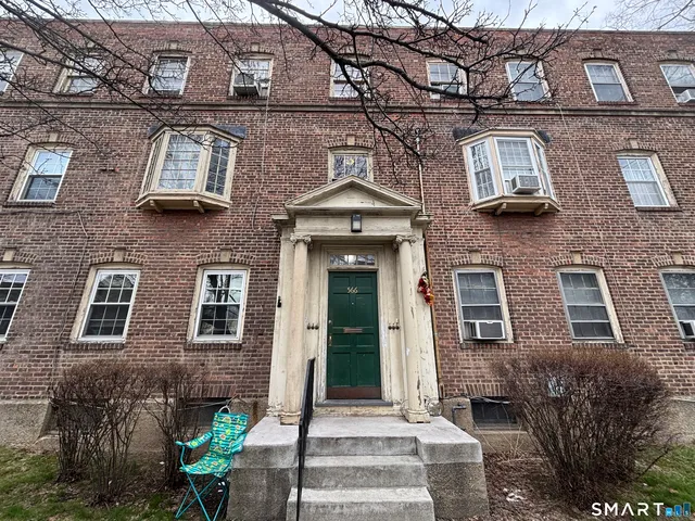 566 Wilmont Avenue, Bridgeport, CT 06607