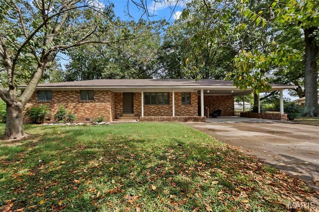 134 Miles St, Cooter, MO 63839
