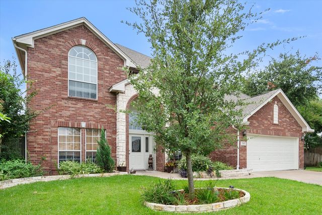 308 Faith Ct, Burleson, TX 76028