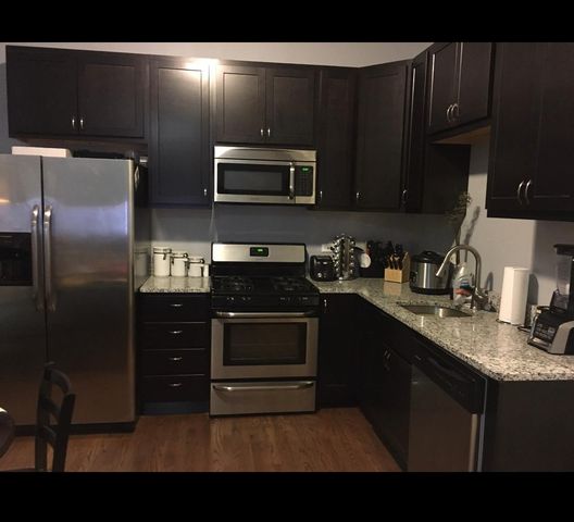 1422 N  Campbell Ave #2F, Chicago, IL 60622