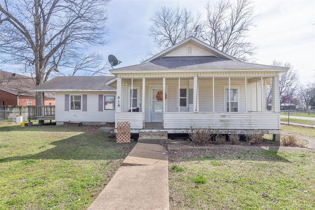 416 3rd St, Fisk, MO 63940