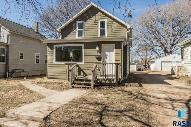209 S  Euclid Ave, Sioux Falls, SD 57104
