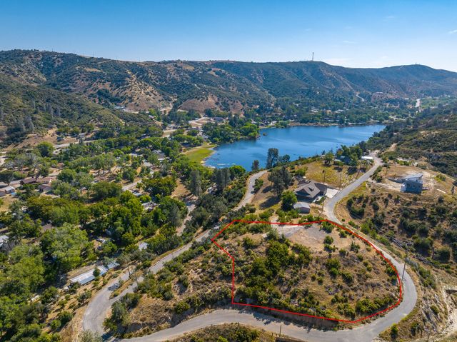 18155 Newview Dr, Lake Hughes, CA 93532