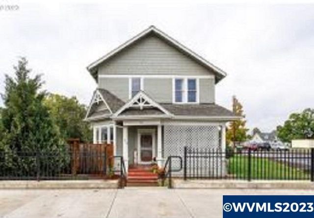 503 W  2nd St, Halsey, OR 97348