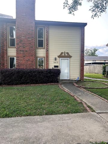1413 Bonanza Rd #413, Houston, TX 77062