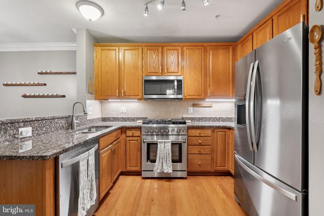 19261 Harlow Sq, Leesburg, VA 20176
