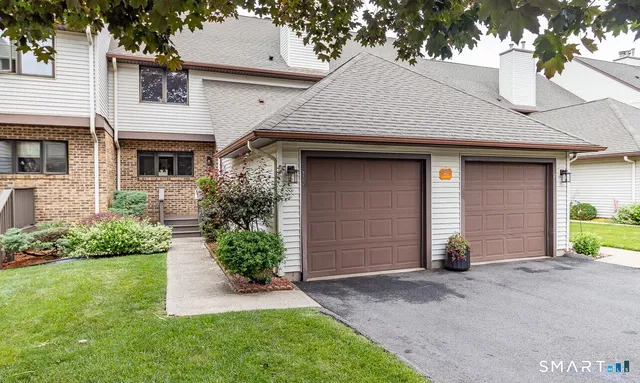19 Steeplechase Drive #19, Newington, CT 06111
