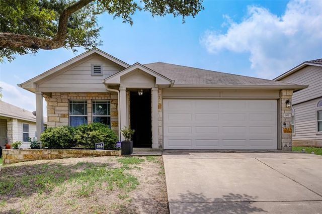606 Lakemont Dr, Hutto, TX 78634