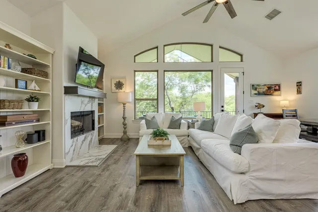 433 S  Venture Blvd, Leander, TX 78645