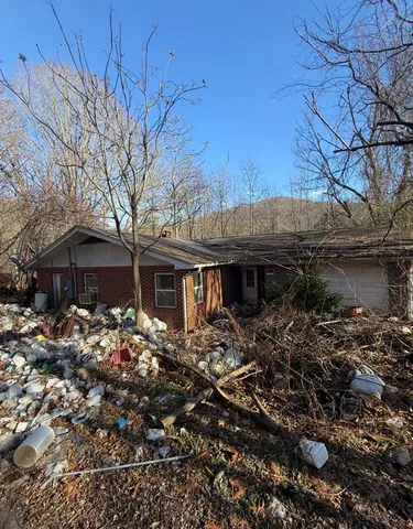 18577 W  US Highway 64, Murphy, NC 28906