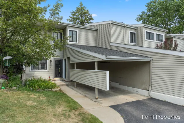 2984 Chapshire Dr SE #59, Grand Rapids, MI 49546