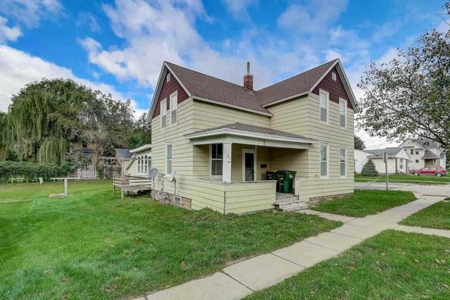 154 N  Harrison St, Lancaster, WI 53813