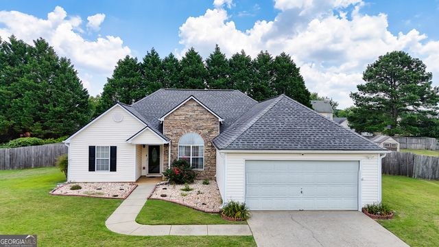 3905 Michaels Creek Way, Loganville, GA 30052
