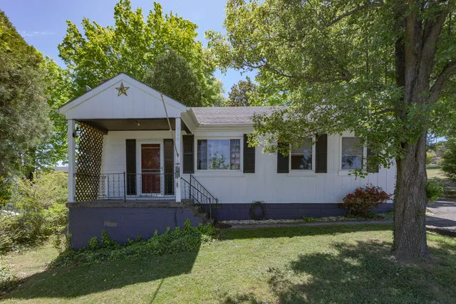 306 Walker St, Lexington, VA 24450