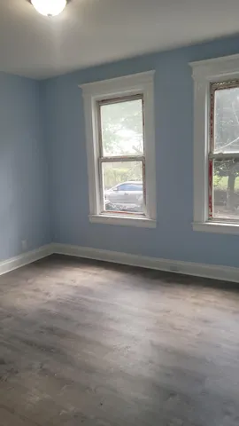 170 Linden Ave #1 — photo 2 of 5