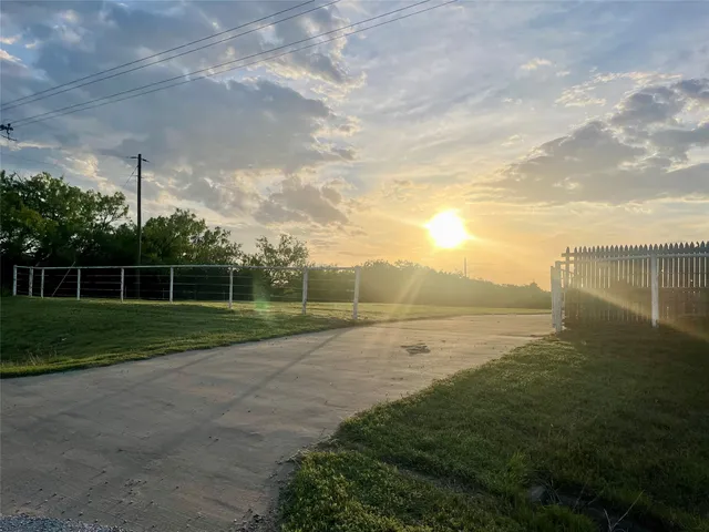 17849 N  State Highway 16, Graford, TX 76449