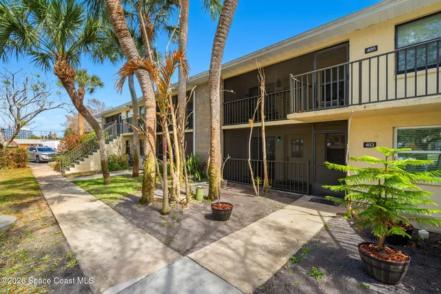 500 Catalina Rd #402, Cocoa Beach, FL 32931