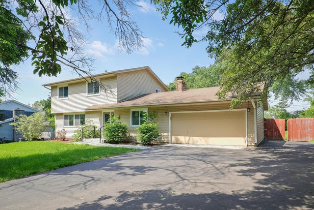 1908 Ford Rd, Minnetonka, MN 55305