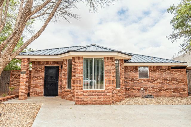712 S  Howell St, Brownfield, TX 79316
