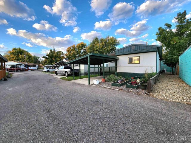 3100 Alden Rd #4, Fruitland, ID 83619