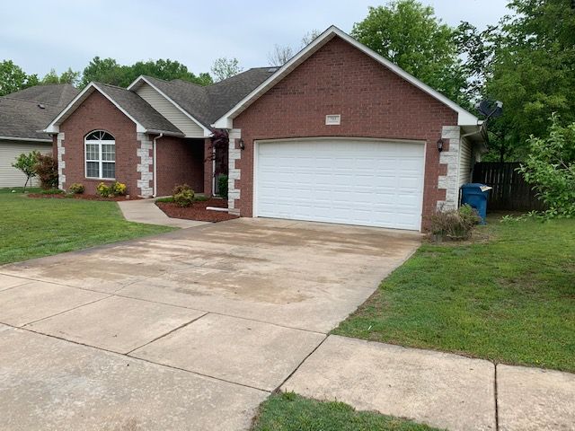 701 Andrea St, Joplin, MO 64801