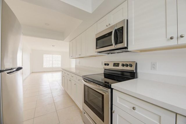 1017 NW 30th Ct   #1, Wilton Manors, FL 33311