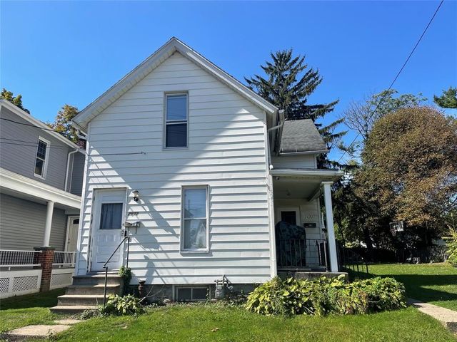 2672 Myrtle St, Erie, PA 16508
