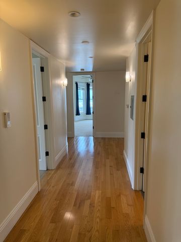 2590 Bush St, San Francisco, CA 94115