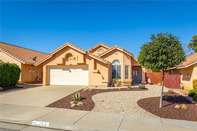 27263 Family Cir, Sun City, CA 92586