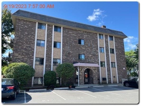 301 Lowell St #24, Somerville, MA 02145