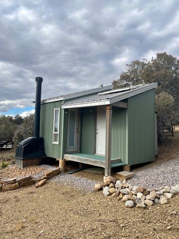 Laguna Vis, Tierra Amarilla, NM 87575