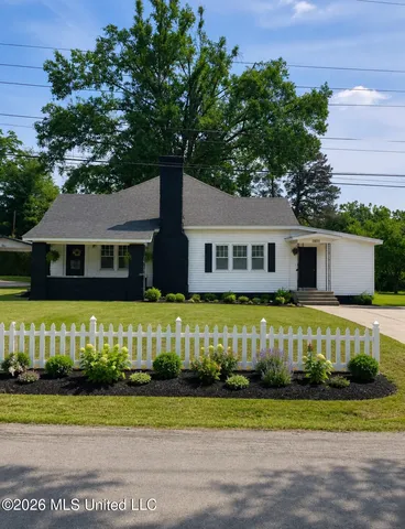 1010 Angel St #A, Myrtle, MS 38650