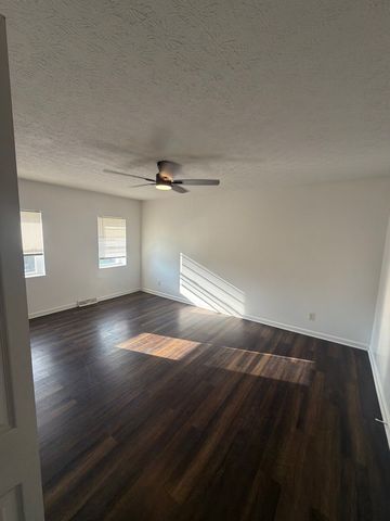 3201 Harrison St #3205, Middletown, OH 45044