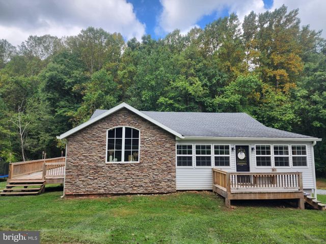 245 Andersontown Rd, Dover, PA 17315