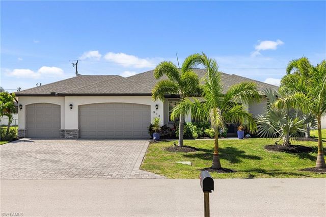 918 SW 32nd Ter, Cape Coral, FL 33914