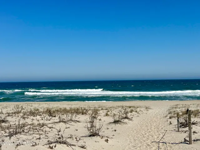 5 Windward Road, Brant Beach, NJ 08008