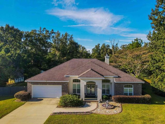 452 Carrington Cir, Thomasville, GA 31757