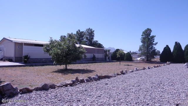 7082 Moongate Rd, Las Cruces, NM 88012