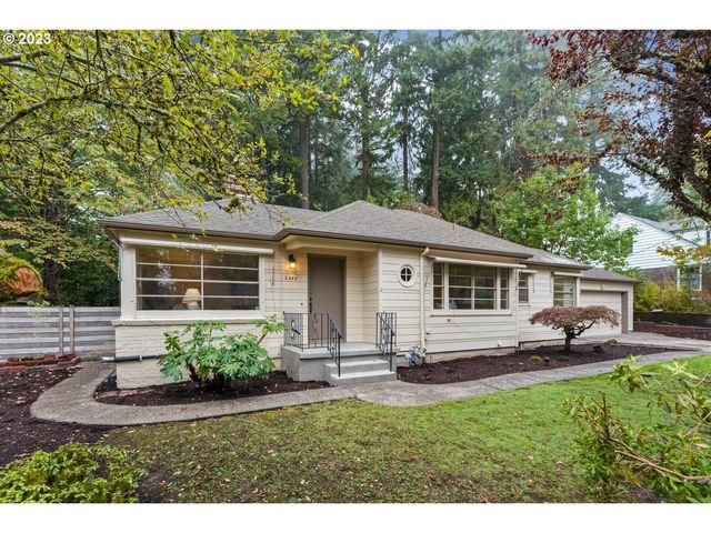 2545 SW 76th Ave, Portland, OR 97225